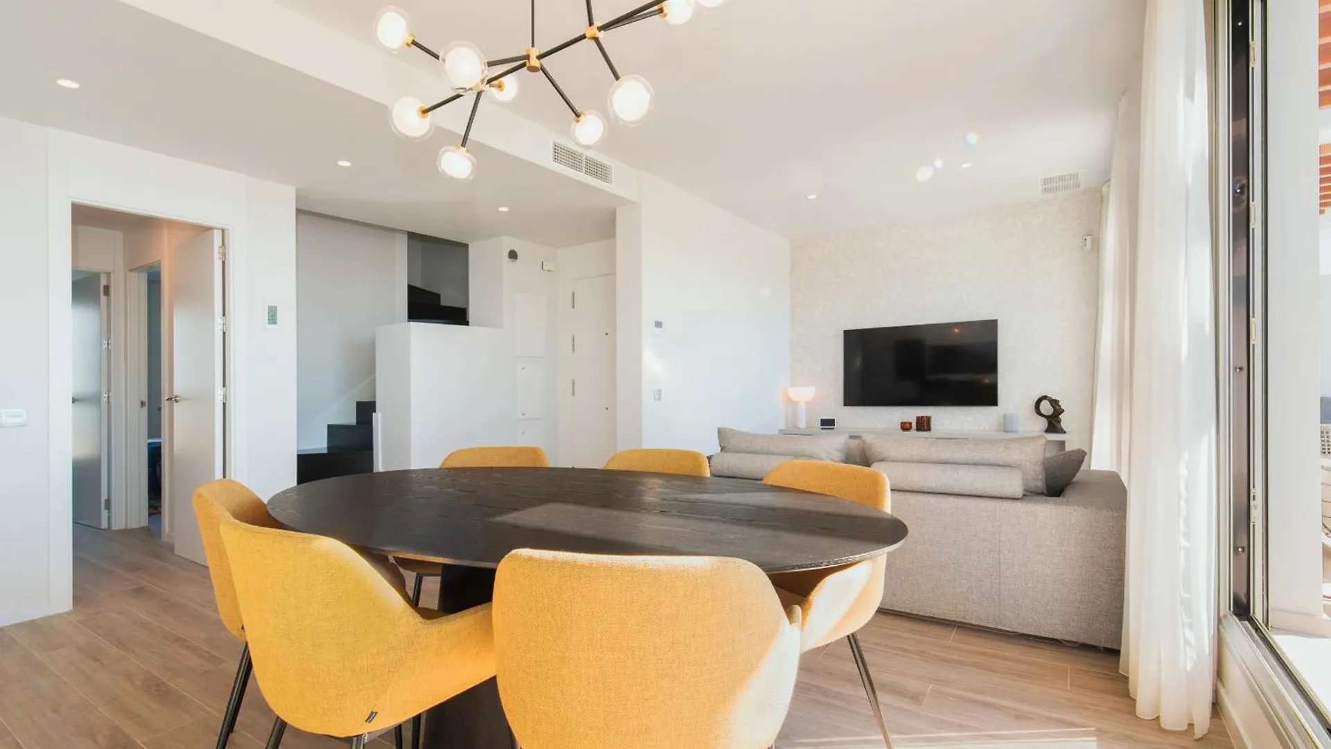 Apartment Lm352B- Spacious Family Penthouse With Sea View Estepona Spain
