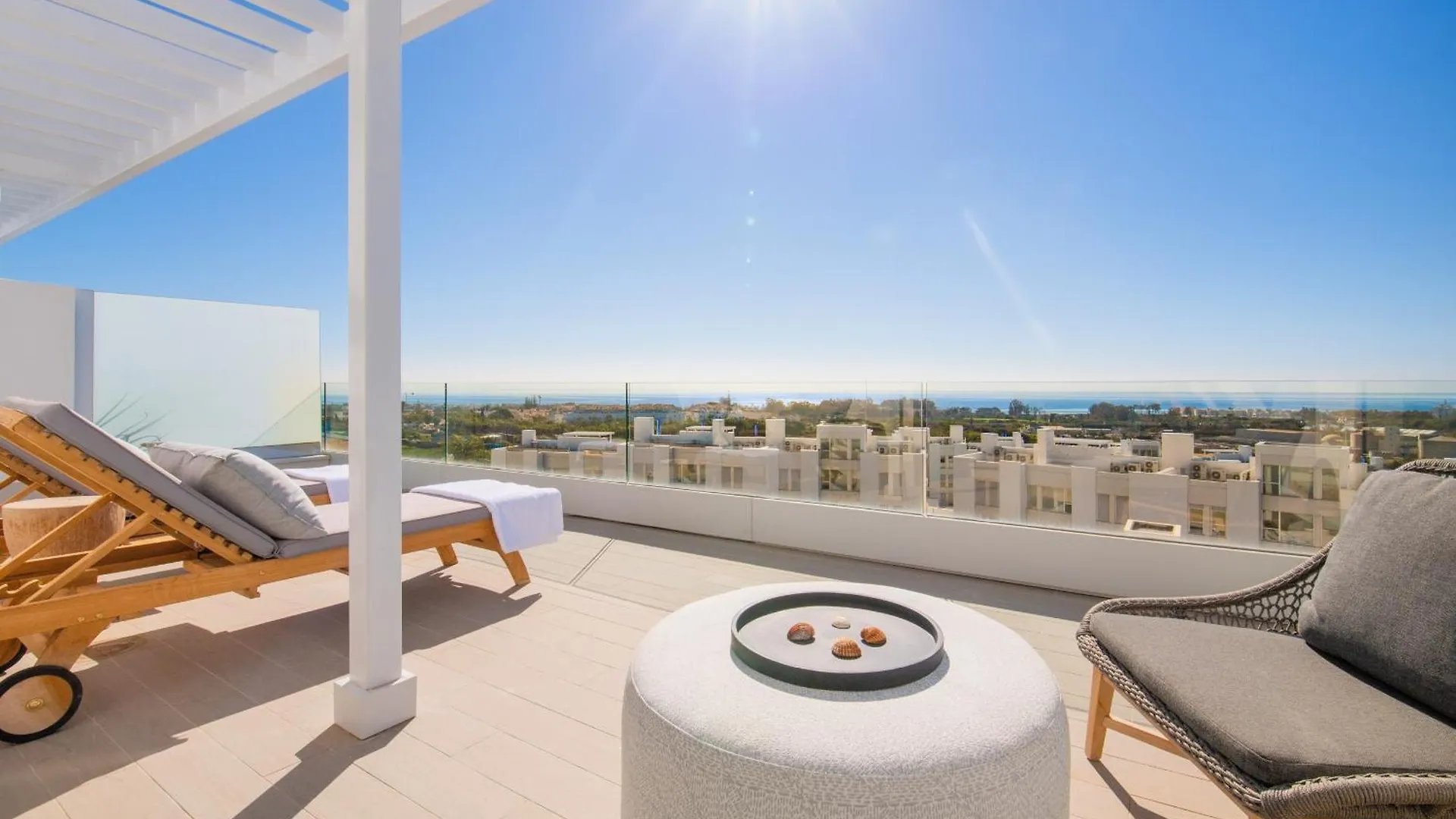 Apartment Lm352B- Spacious Family Penthouse With Sea View Estepona